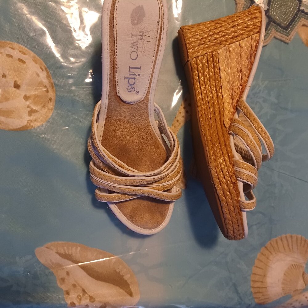 Two lips tan raffia wedge sandals 8
